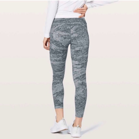 Lululemon Fast & Free Tight 7/8 II Nulux 8 - Picture 3 of 10